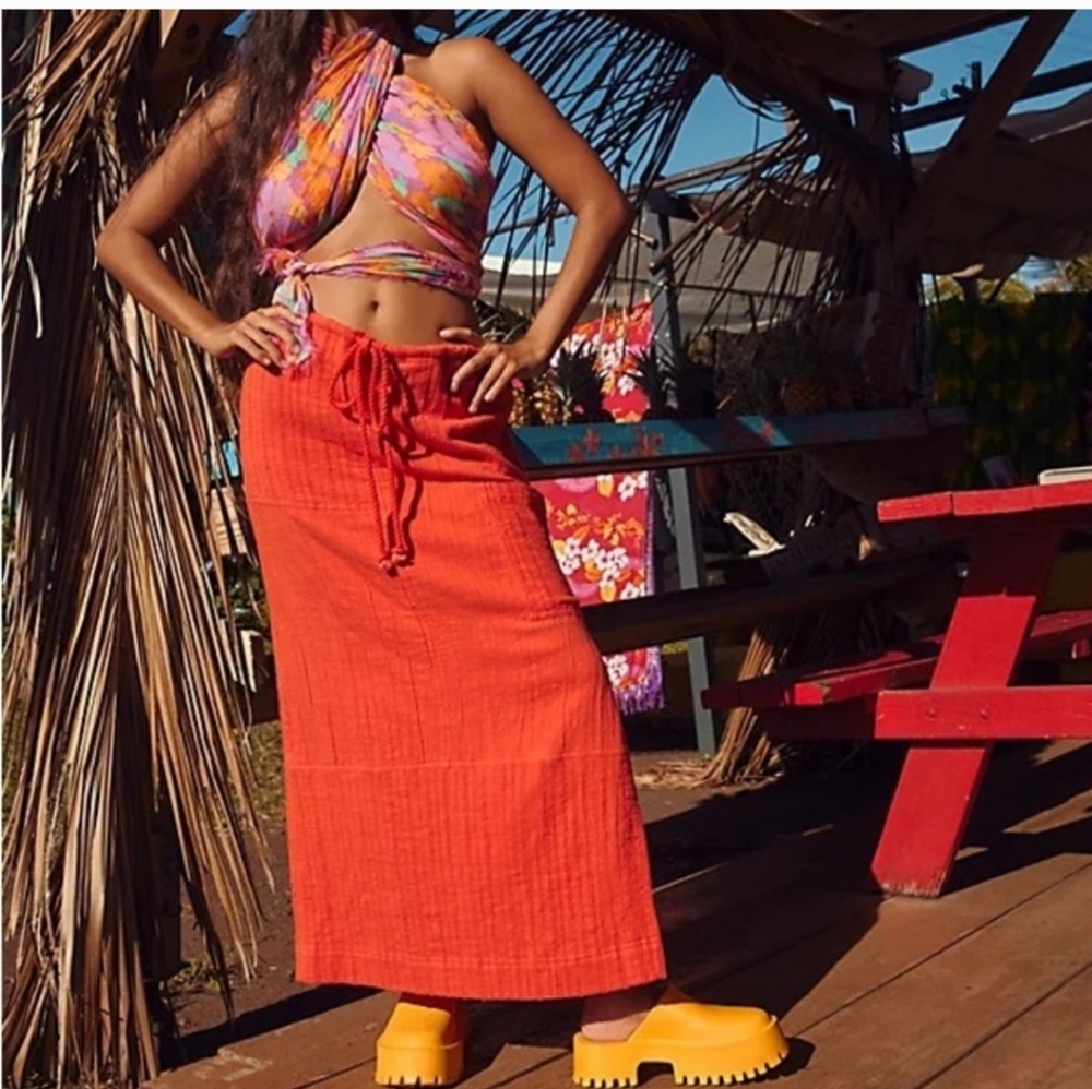 ISO free people in the spotlight maxi skirt